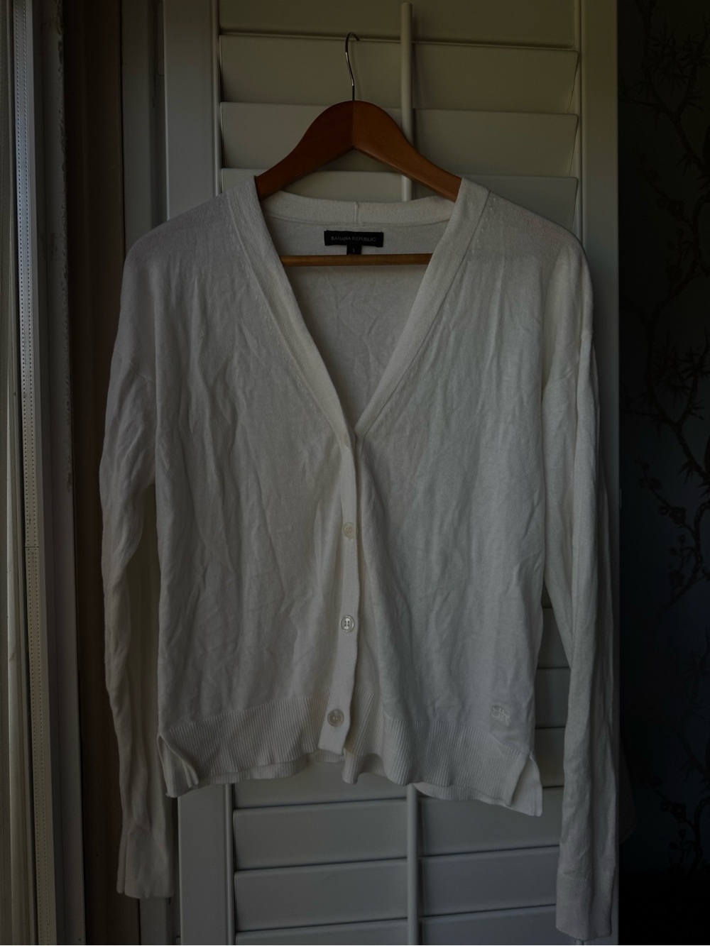 Banana Republic White V-Neck Button-Front Cardigan